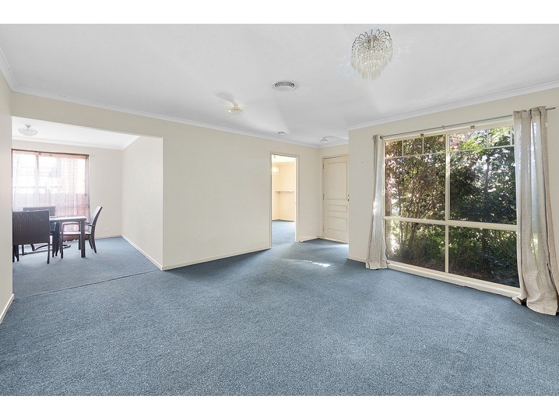 26 Genista Road, Cranbourne West VIC 3977