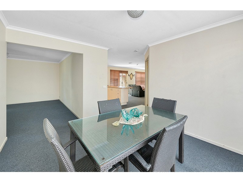 26 Genista Road, Cranbourne West VIC 3977