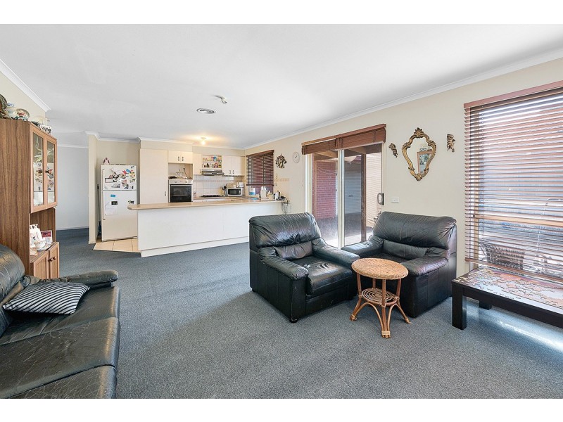 26 Genista Road, Cranbourne West VIC 3977