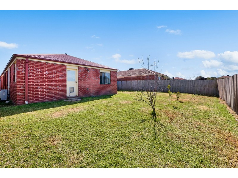 26 Genista Road, Cranbourne West VIC 3977