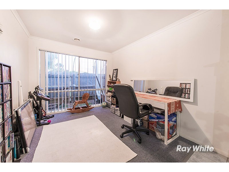 1 Greenbriar Way, Cranbourne West VIC 3977