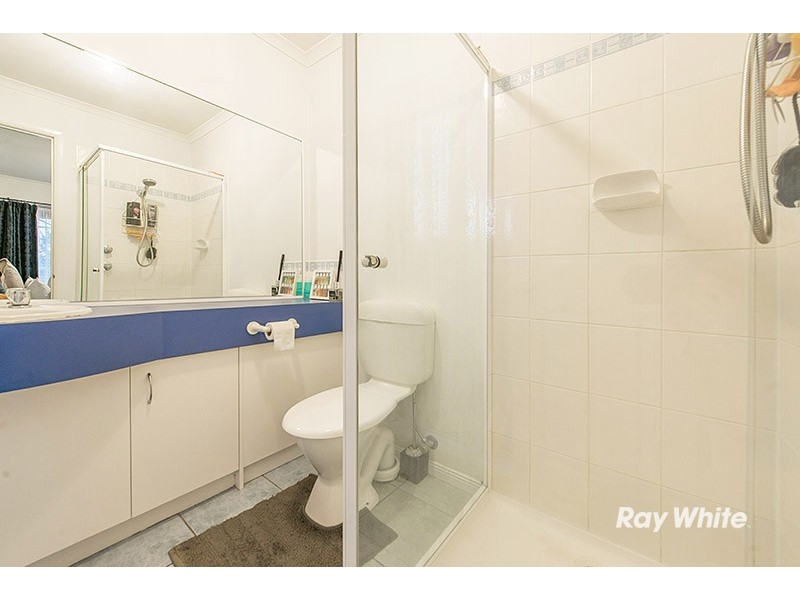 1 Greenbriar Way, Cranbourne West VIC 3977