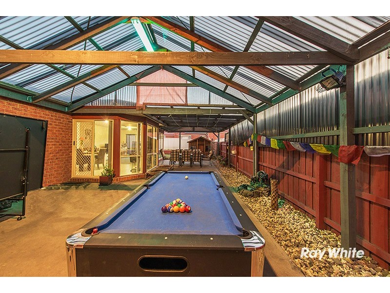 1 Greenbriar Way, Cranbourne West VIC 3977