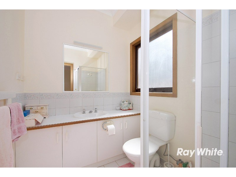 90 Hoysted Avenue, Cranbourne North VIC 3977