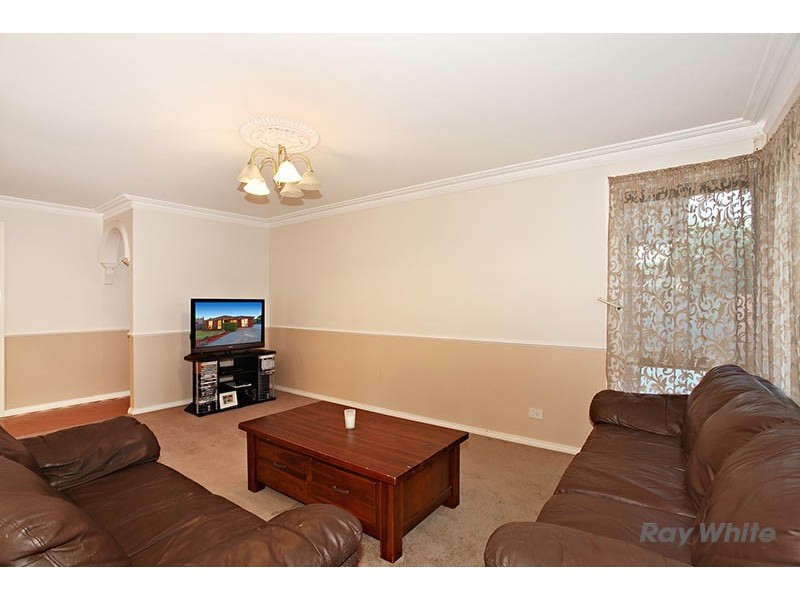 25 Joyce Street, Cranbourne West VIC 3977