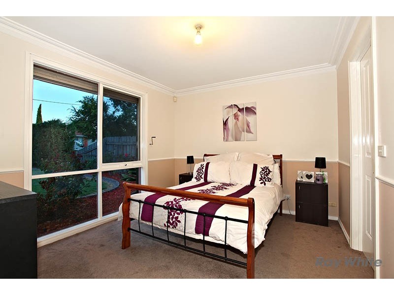 25 Joyce Street, Cranbourne West VIC 3977