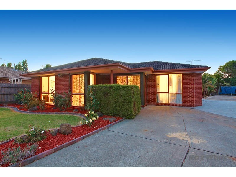 25 Joyce Street, Cranbourne West VIC 3977