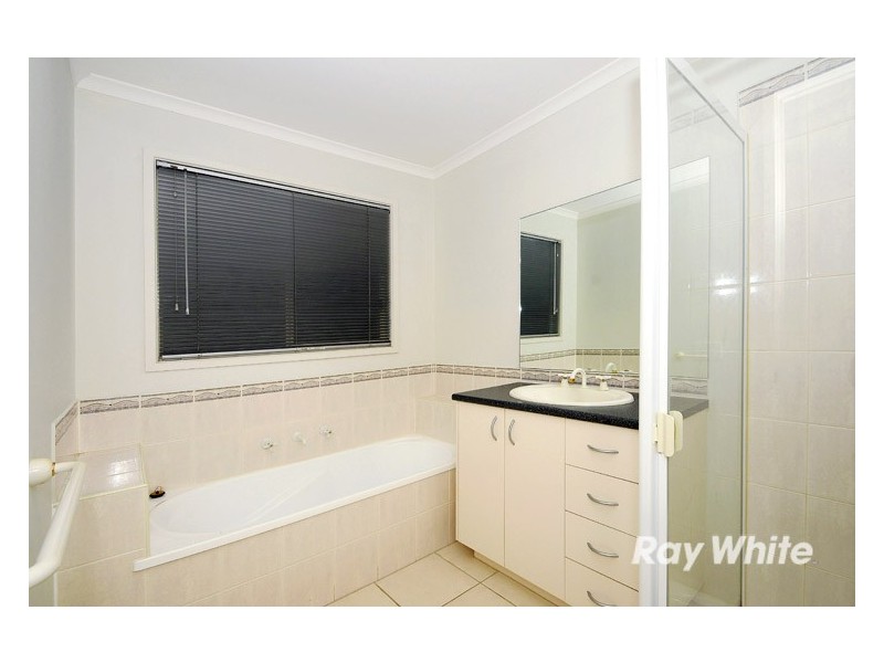 2 Kulkami Way, Cranbourne West VIC 3977