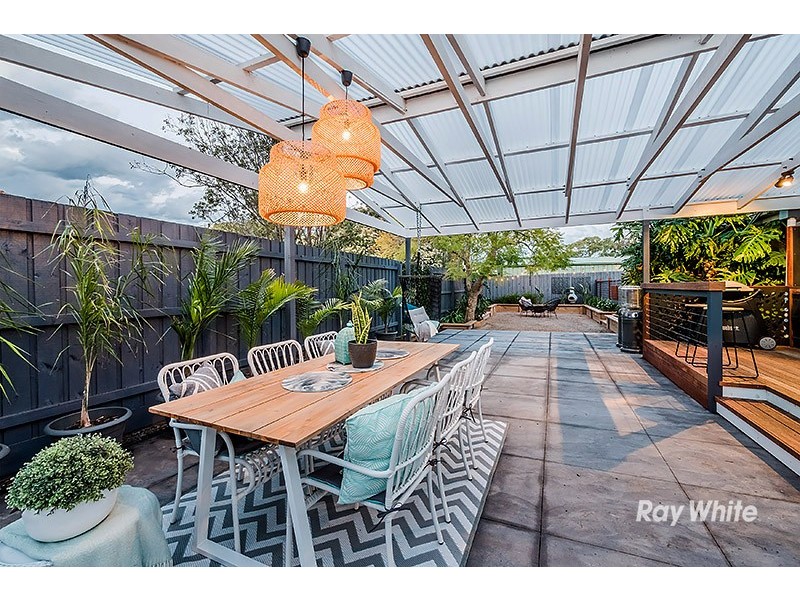 91 Lesdon Avenue, Cranbourne VIC 3977