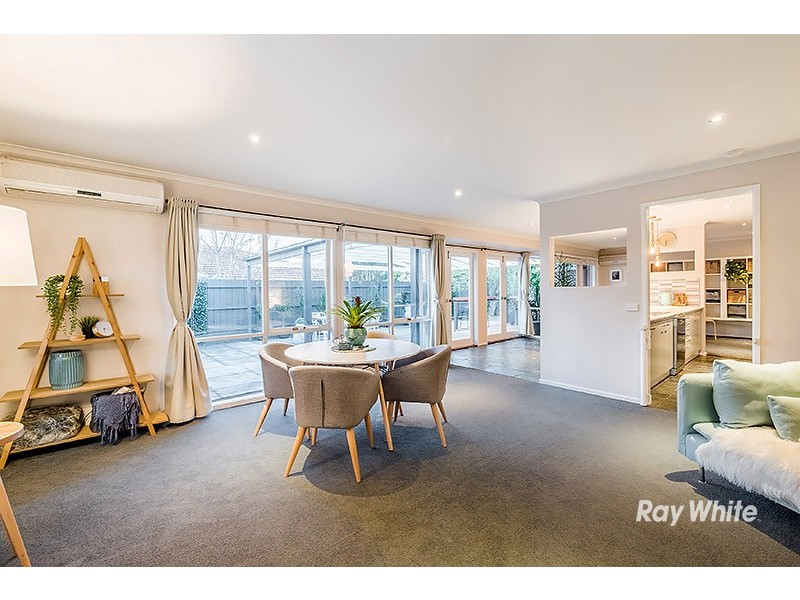 91 Lesdon Avenue, Cranbourne VIC 3977
