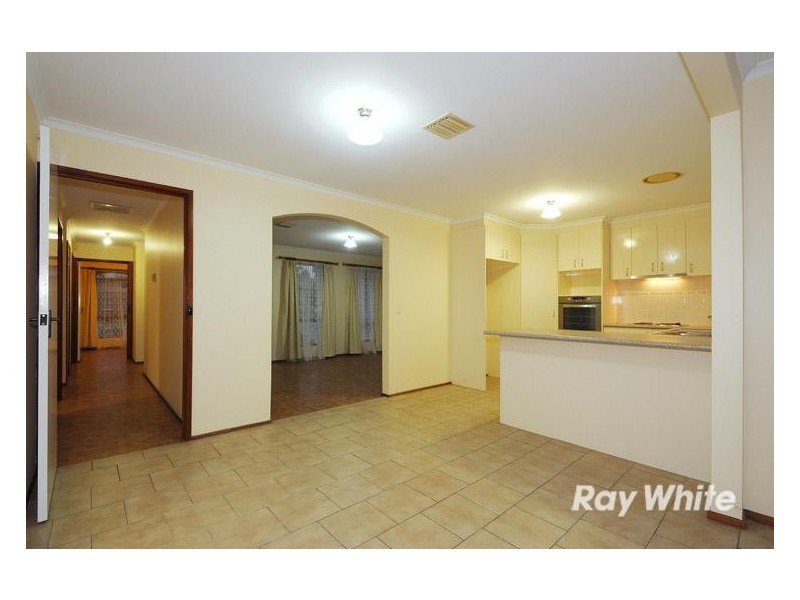 13 MacArthur Drive, Cranbourne VIC 3977