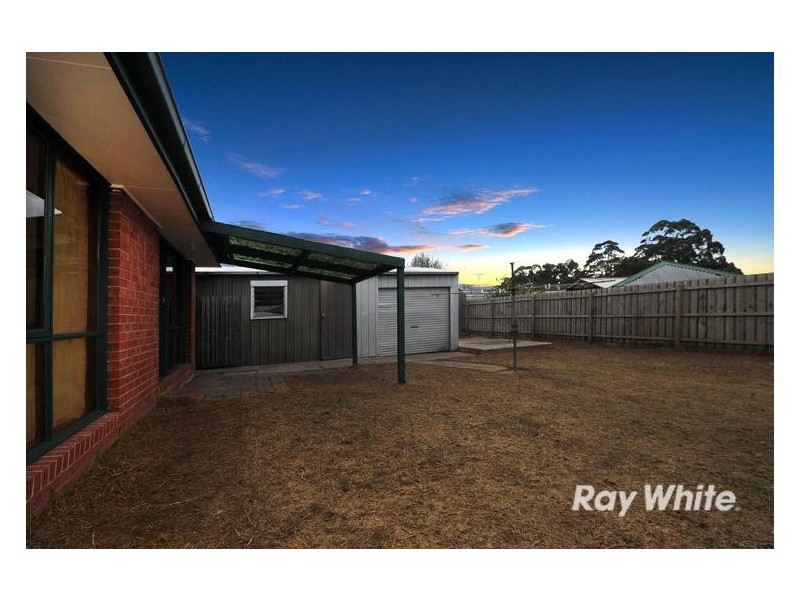 13 MacArthur Drive, Cranbourne VIC 3977