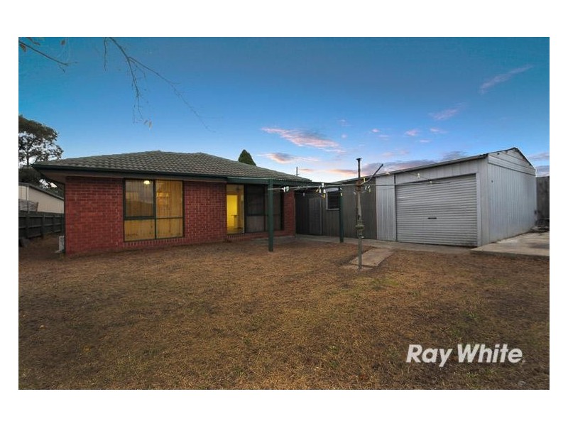 13 MacArthur Drive, Cranbourne VIC 3977