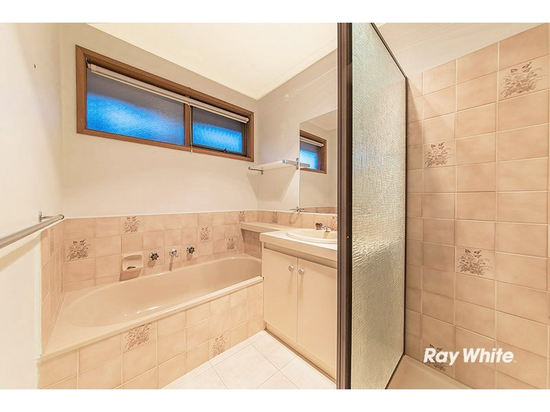 31 Marylyn Place, Cranbourne VIC 3977