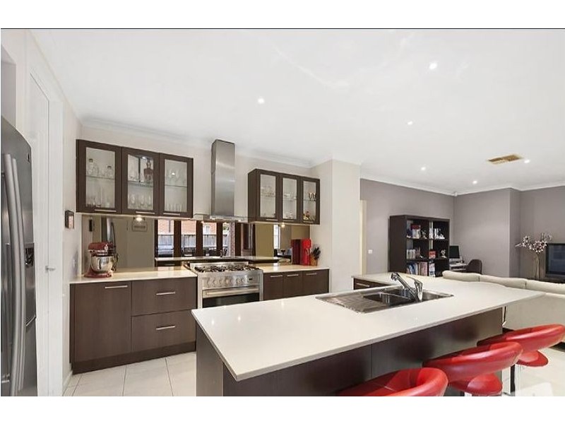 4 Misty Close, Berwick VIC 3806