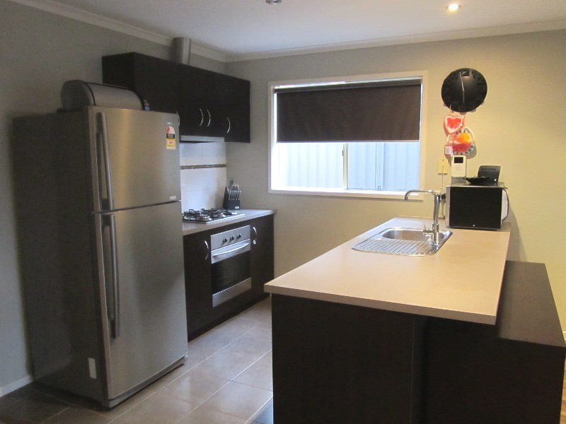 30 Mossman Drive, Cranbourne East VIC 3977