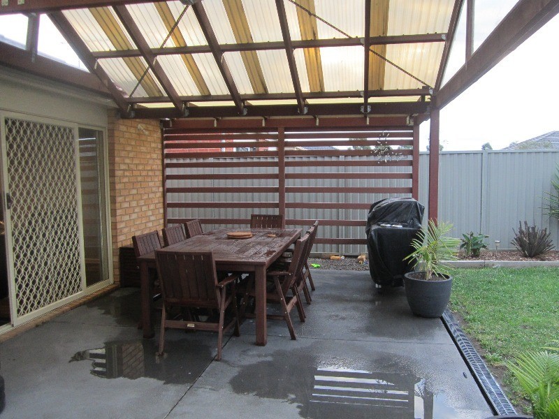 30 Mossman Drive, Cranbourne East VIC 3977