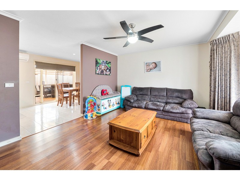 58 Navarre Drive, Cranbourne West VIC 3977