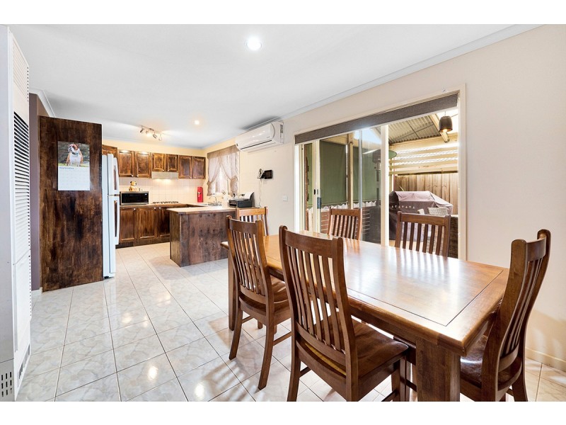 58 Navarre Drive, Cranbourne West VIC 3977