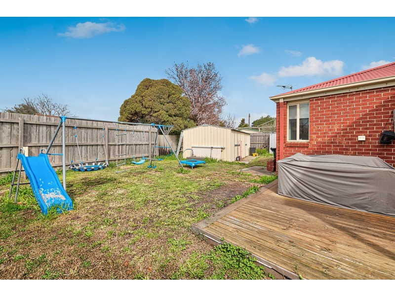 58 Navarre Drive, Cranbourne West VIC 3977