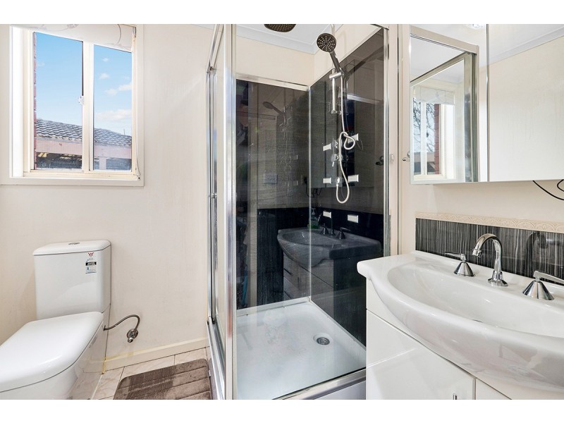 58 Navarre Drive, Cranbourne West VIC 3977
