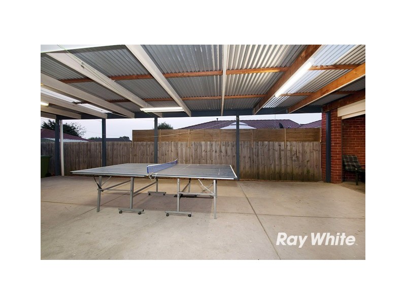1 Nerrena Rise, Cranbourne West VIC 3977