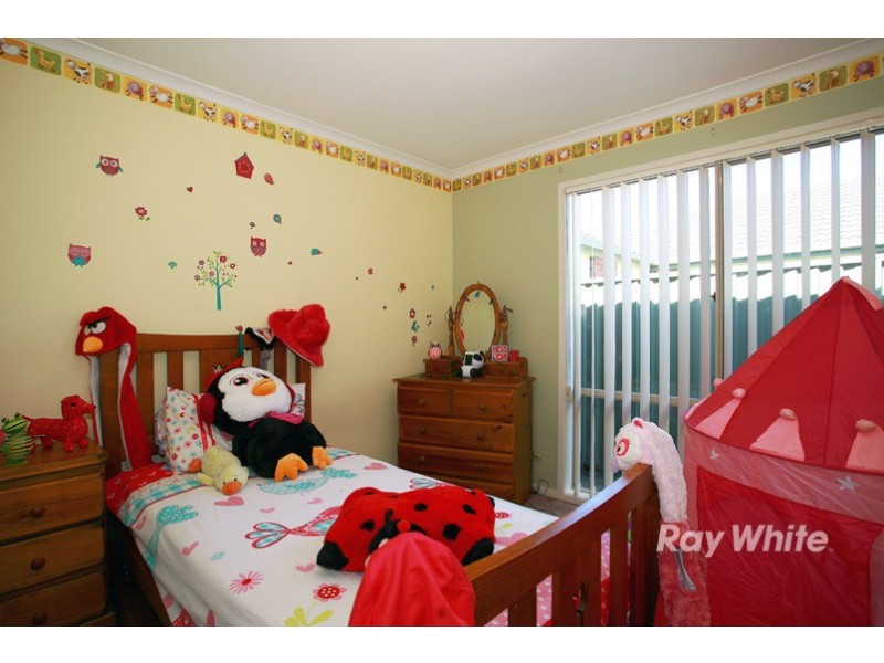 7 Oak Post Place, Cranbourne East VIC 3977