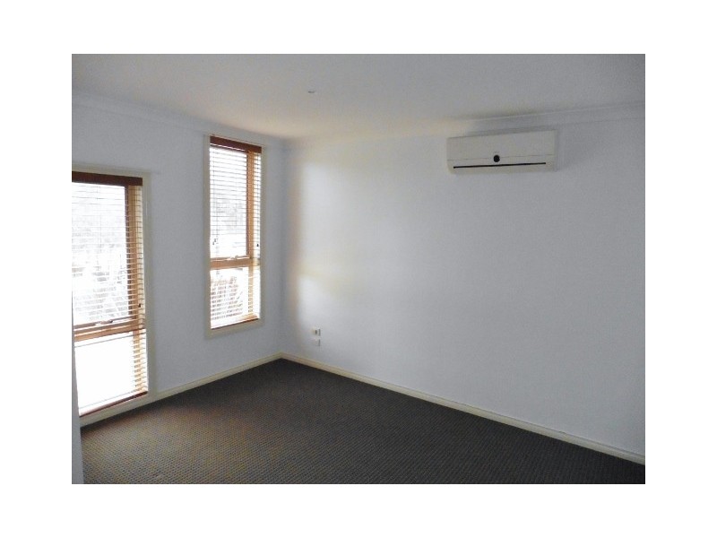 19 Pepperbush Circuit, Cranbourne VIC 3977