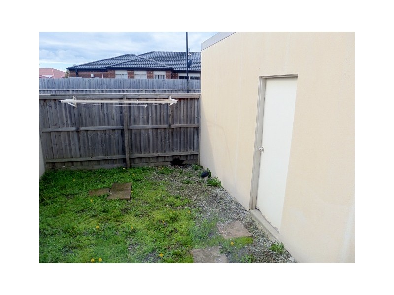 19 Pepperbush Circuit, Cranbourne VIC 3977