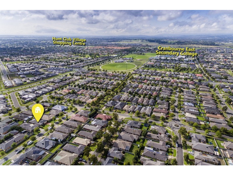 7 Reynard Place, Cranbourne East VIC 3977