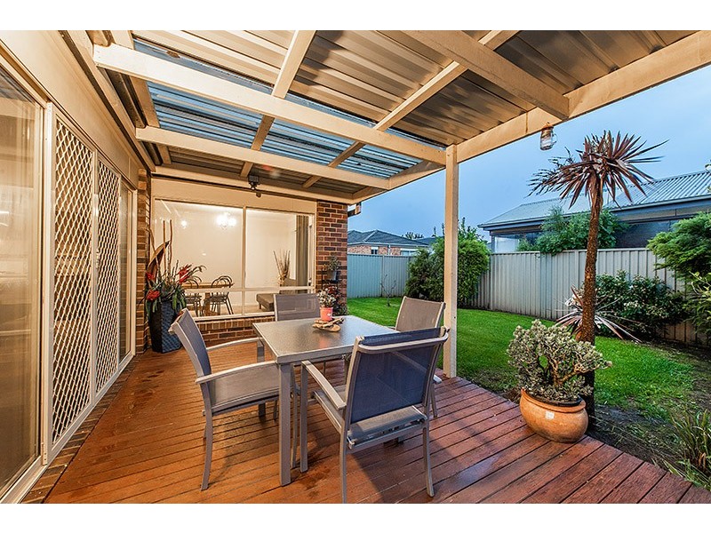 7 Reynard Place, Cranbourne East VIC 3977