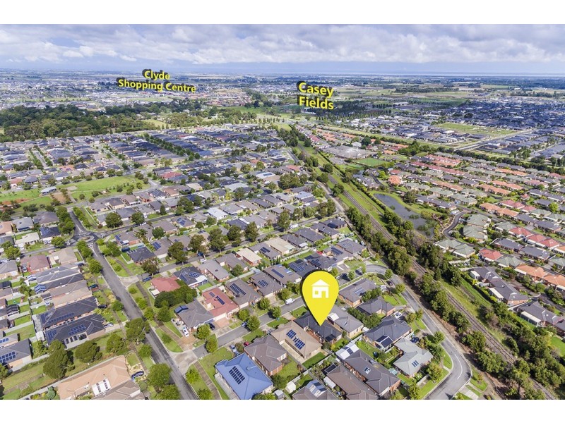 7 Reynard Place, Cranbourne East VIC 3977