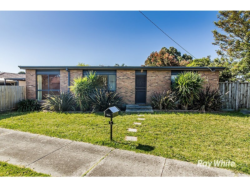 5 Roberts Road, Cranbourne VIC 3977