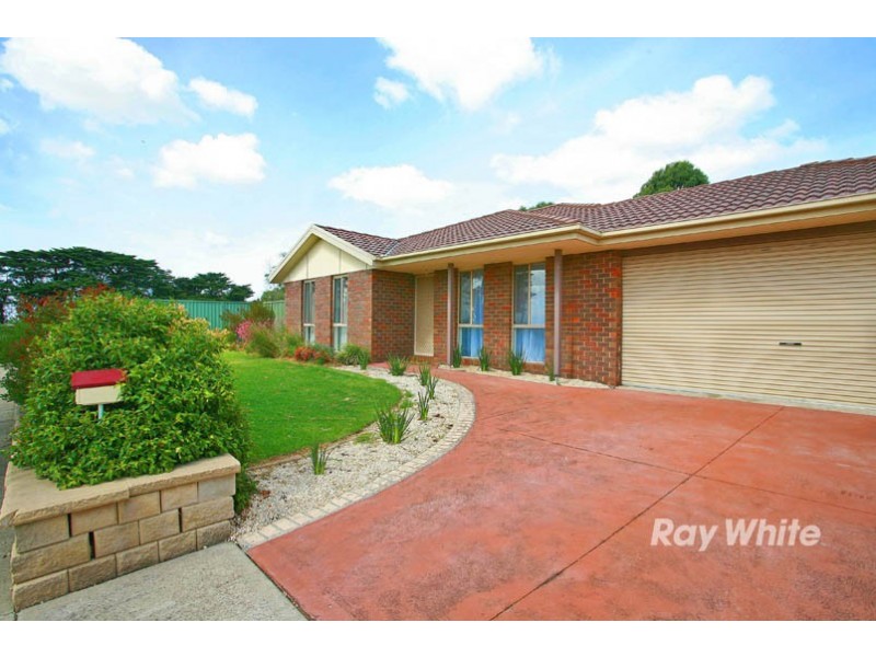 91 Scotsdale Drive, Cranbourne East VIC 3977