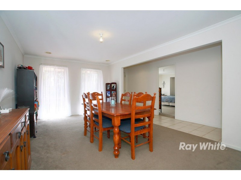 91 Scotsdale Drive, Cranbourne East VIC 3977
