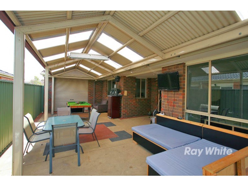 91 Scotsdale Drive, Cranbourne East VIC 3977