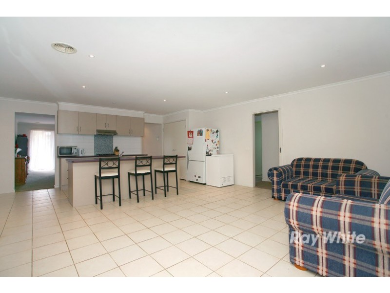 91 Scotsdale Drive, Cranbourne East VIC 3977