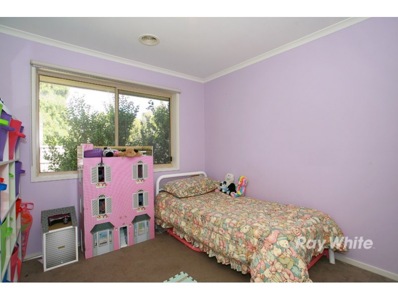 91 Scotsdale Drive, Cranbourne East VIC 3977