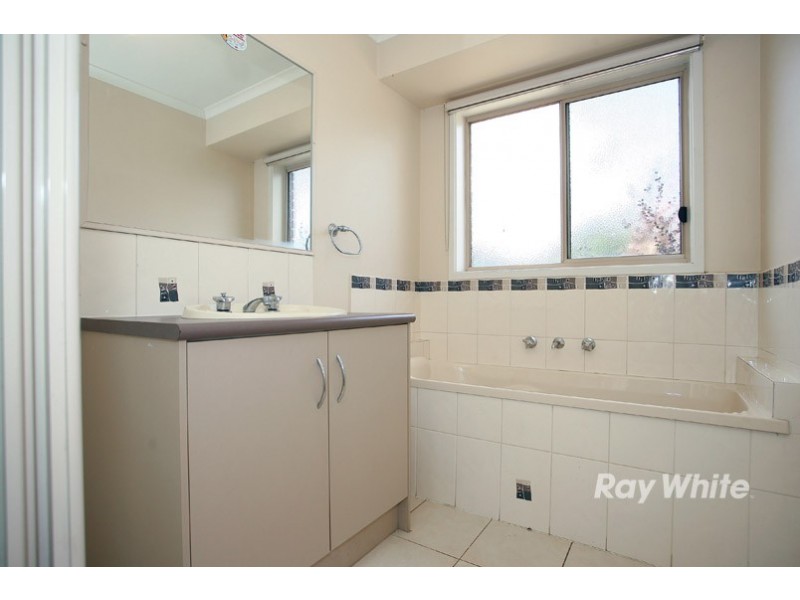 91 Scotsdale Drive, Cranbourne East VIC 3977