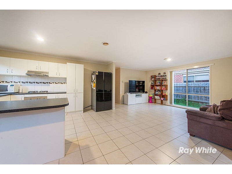 29a Staunton Walk, Cranbourne East VIC 3977