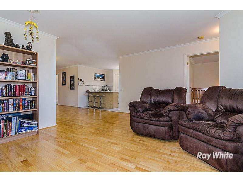 29 Stephellen Way, Cranbourne West VIC 3977