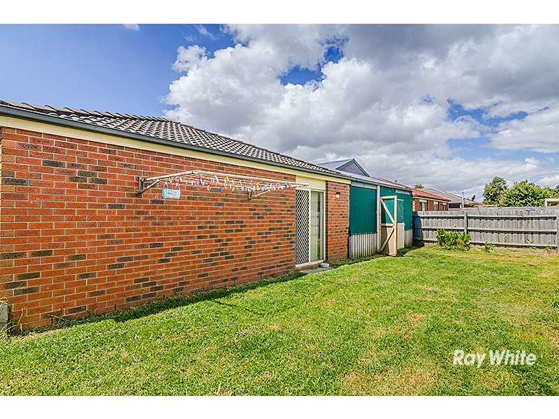 29 Stephellen Way, Cranbourne West VIC 3977