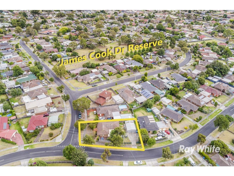 1 Thomas Crescent, Cranbourne VIC 3977