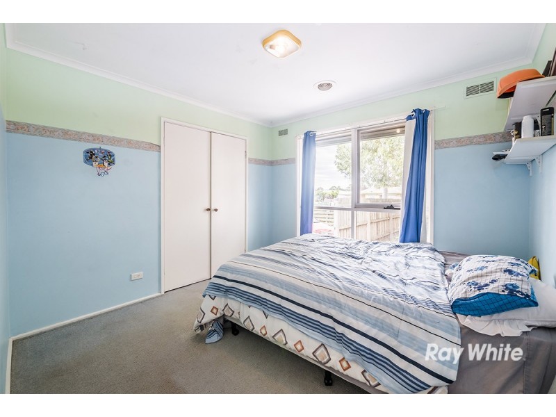 1 Thomas Crescent, Cranbourne VIC 3977