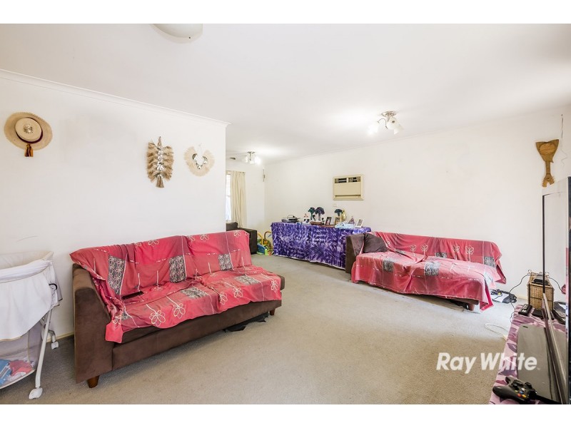 1 Thomas Crescent, Cranbourne VIC 3977