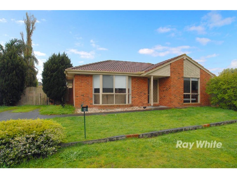 9 Tinara Court, Cranbourne North VIC 3977