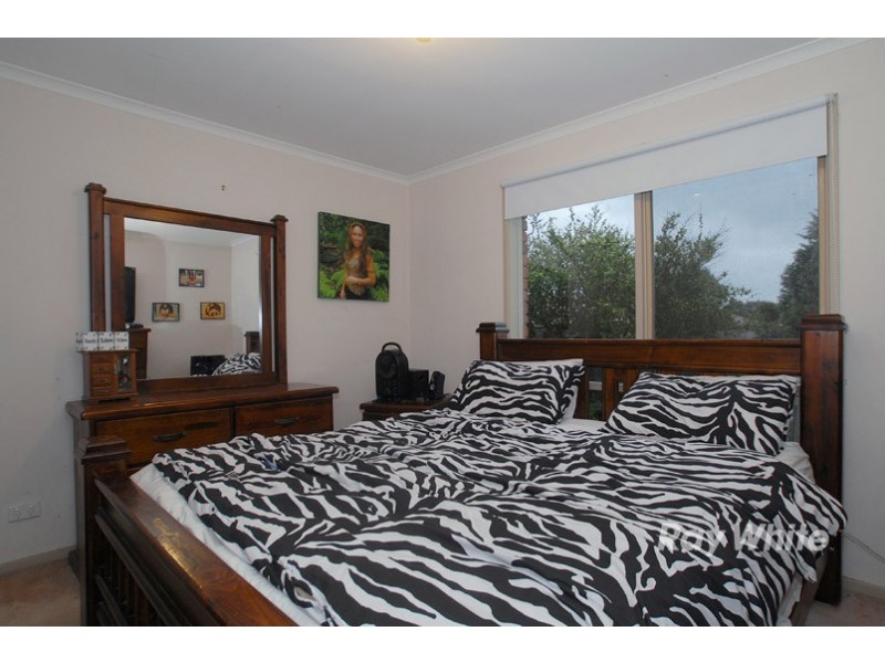 9 Tinara Court, Cranbourne North VIC 3977