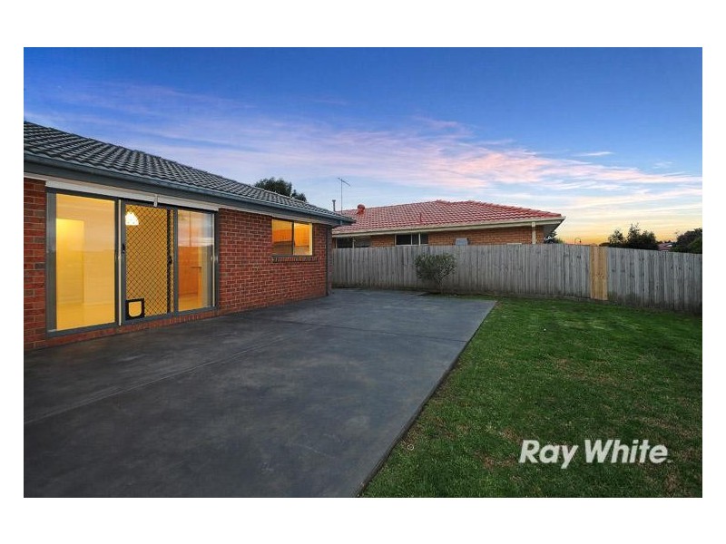54 Trafalgar Way, Cranbourne East VIC 3977