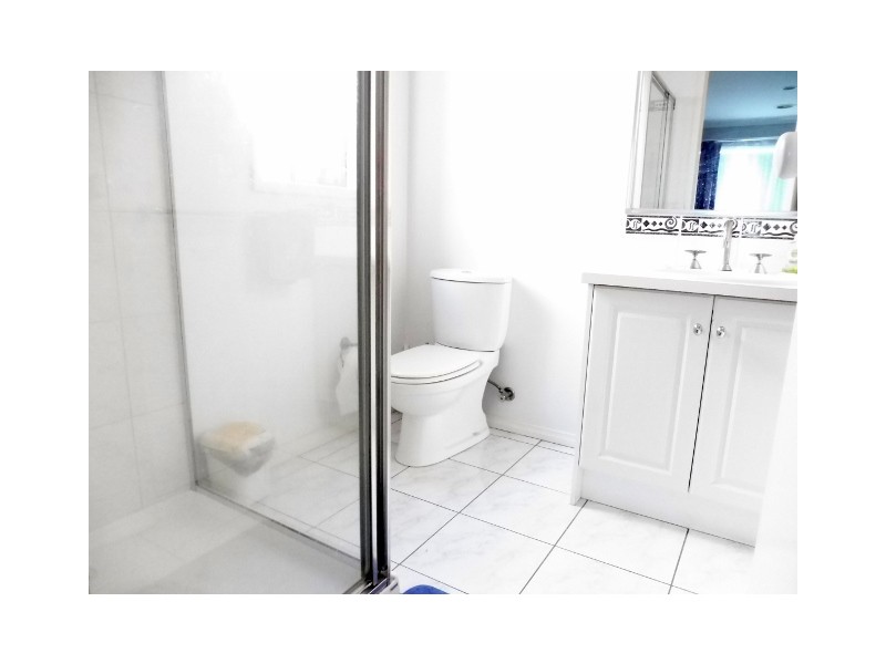 5 Weathertop Way, Cranbourne East VIC 3977
