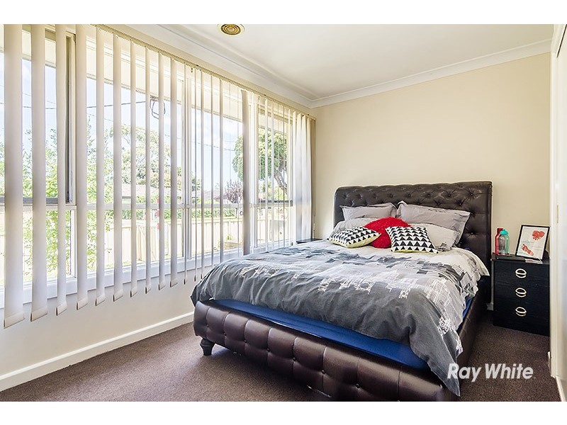 1/57 Cranbourne Drive, Cranbourne VIC 3977